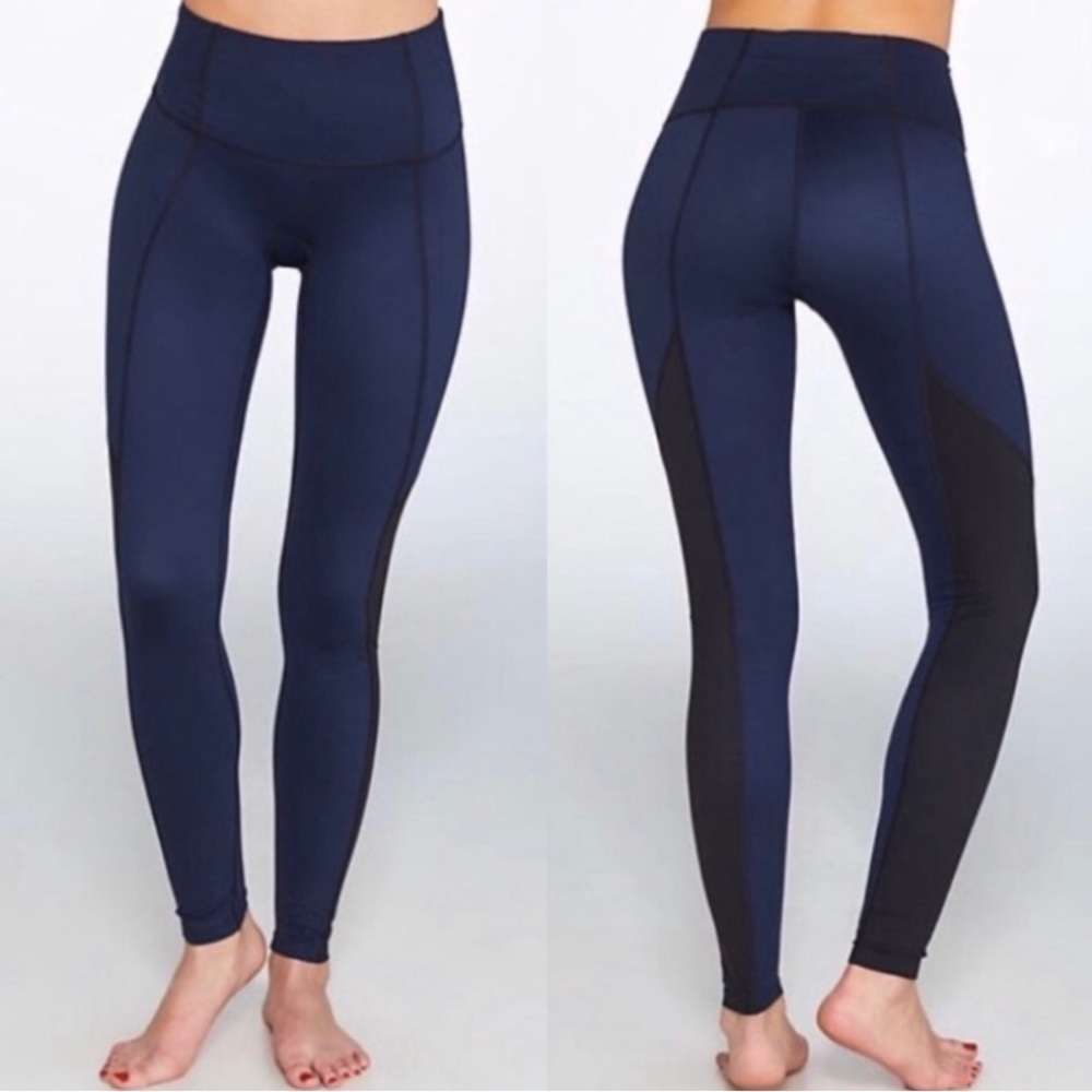 SPANX Blue With Black Panels Compression Leggings Size Large